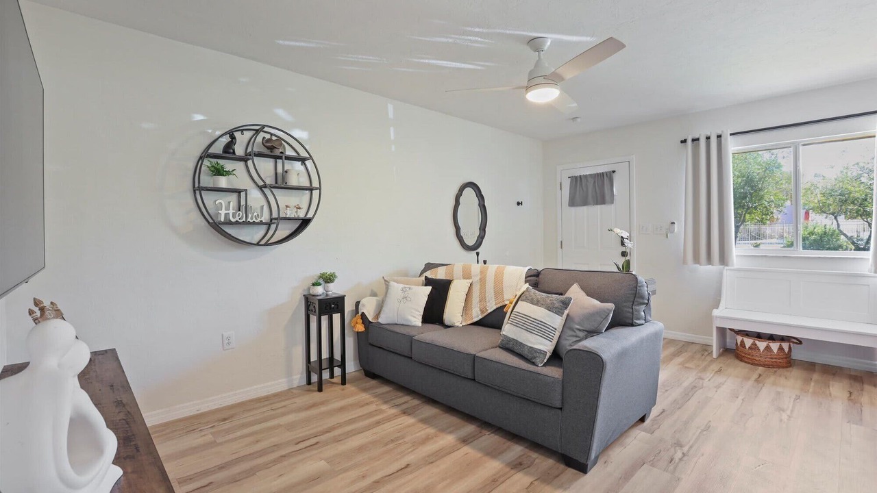 Photo of Livingroom in Gainesville