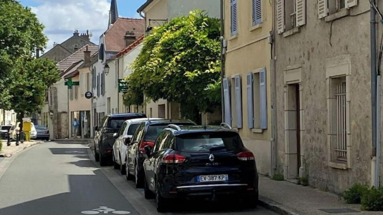 Photo of Outdoor in L'Etang-la-Ville