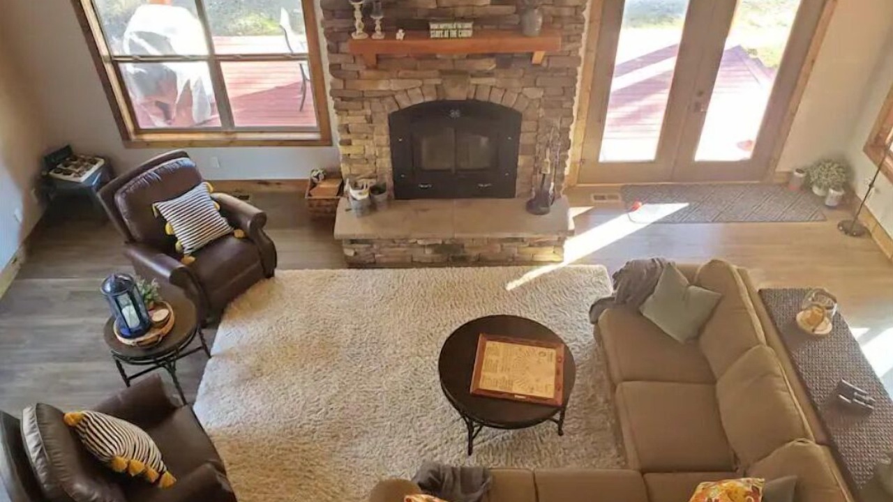 Photo of Livingroom in Rexford