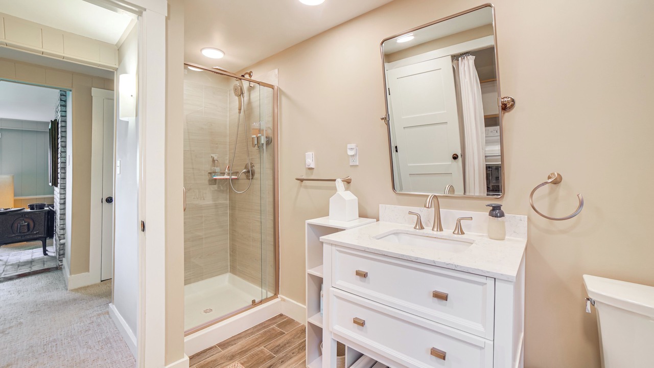 Photo of Bathroom in Brownsville