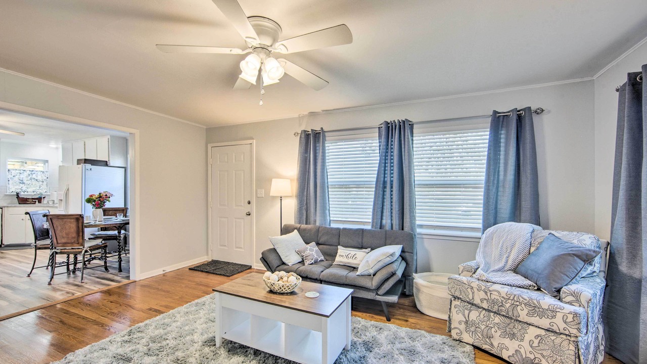 Photo of Livingroom in Longview