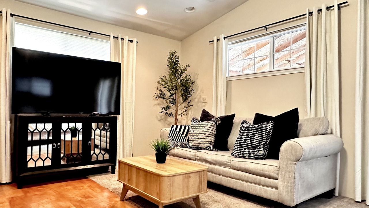 Photo of Livingroom in Medford