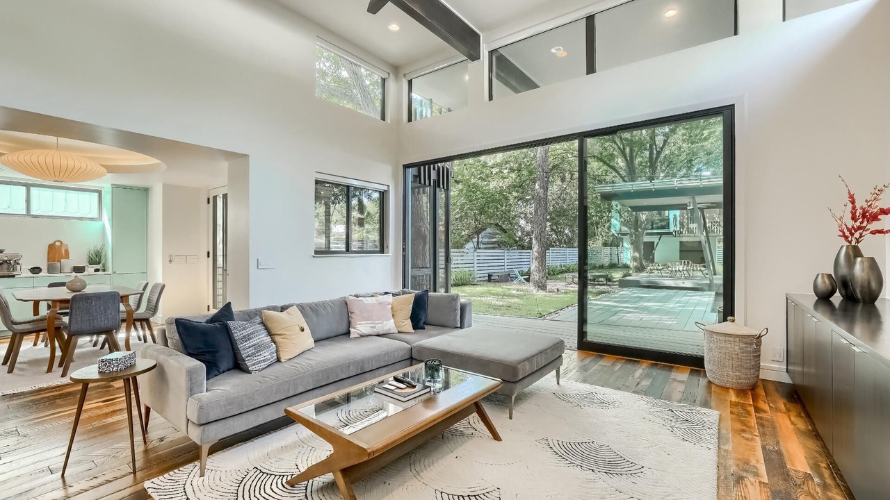 Photo of Livingroom in Zilker