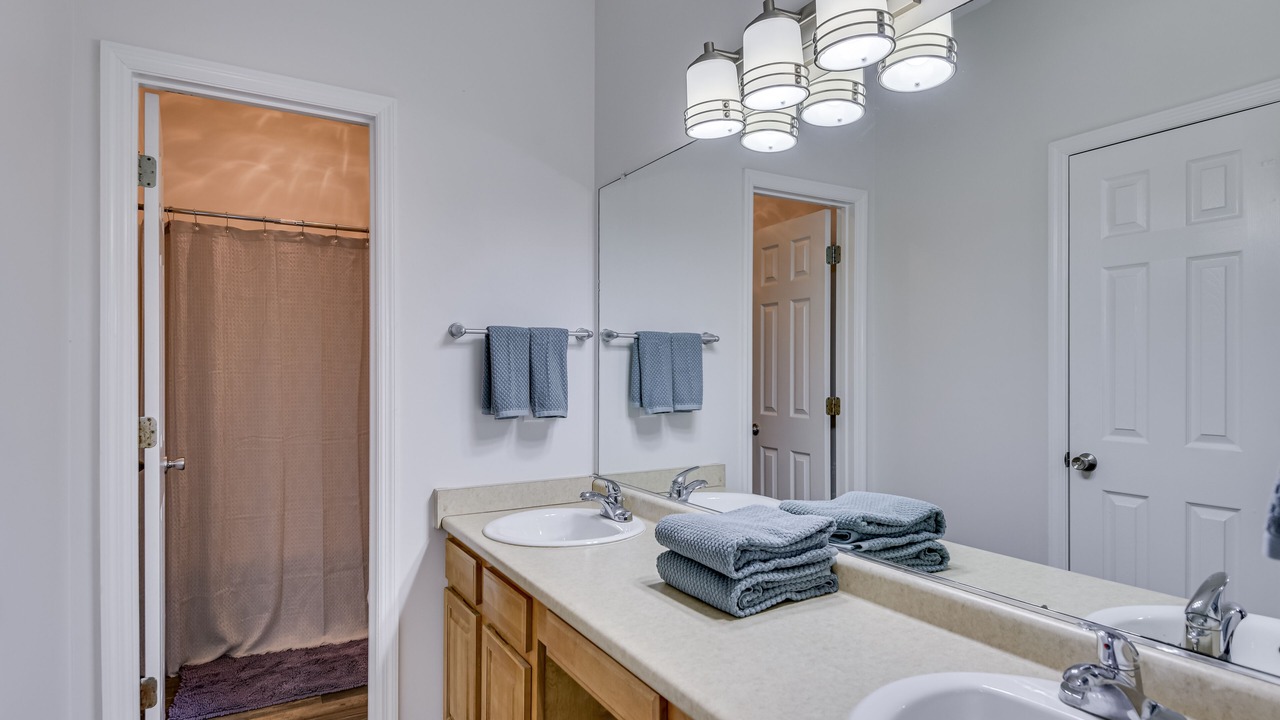 Photo of Bathroom in Midtown