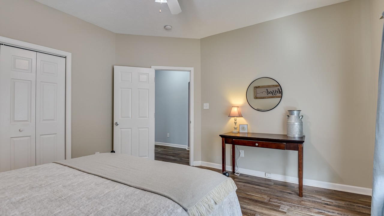 Photo of Bedroom in Midtown