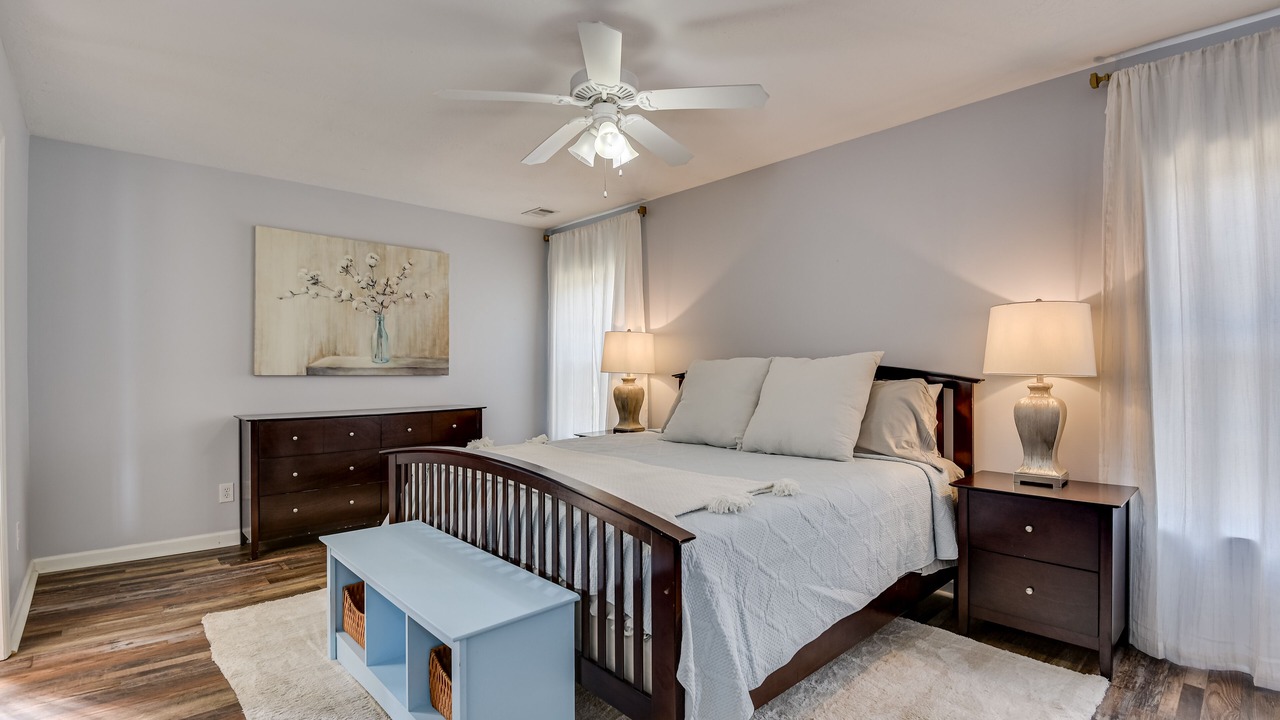Photo of Bedroom in Midtown