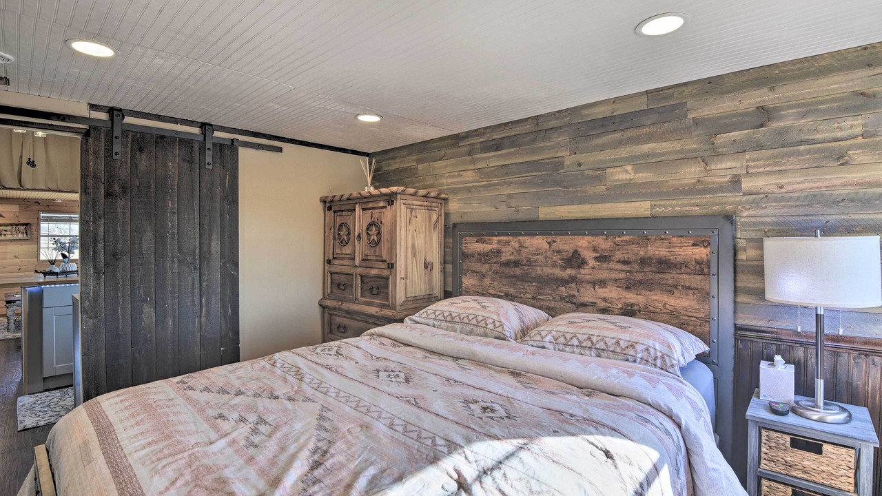 Photo of Bedroom in Wise County
