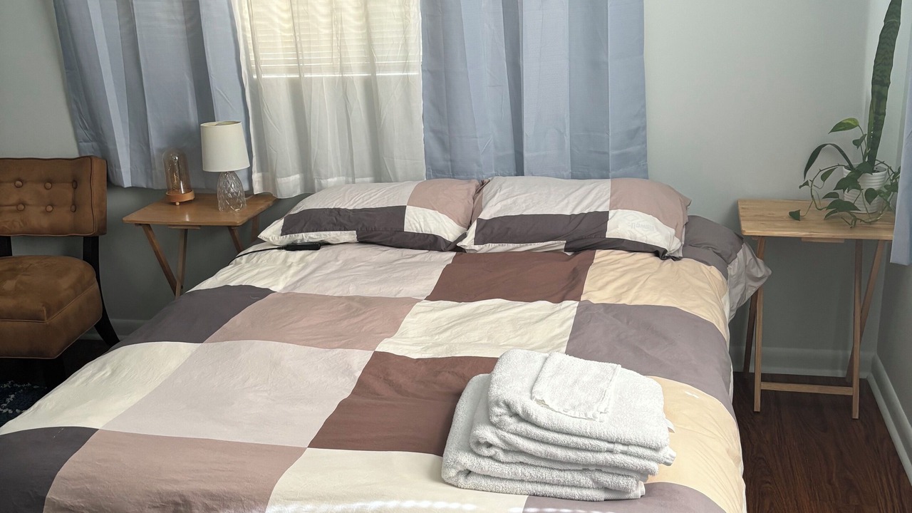 Photo of Bedroom in Palm River Estates