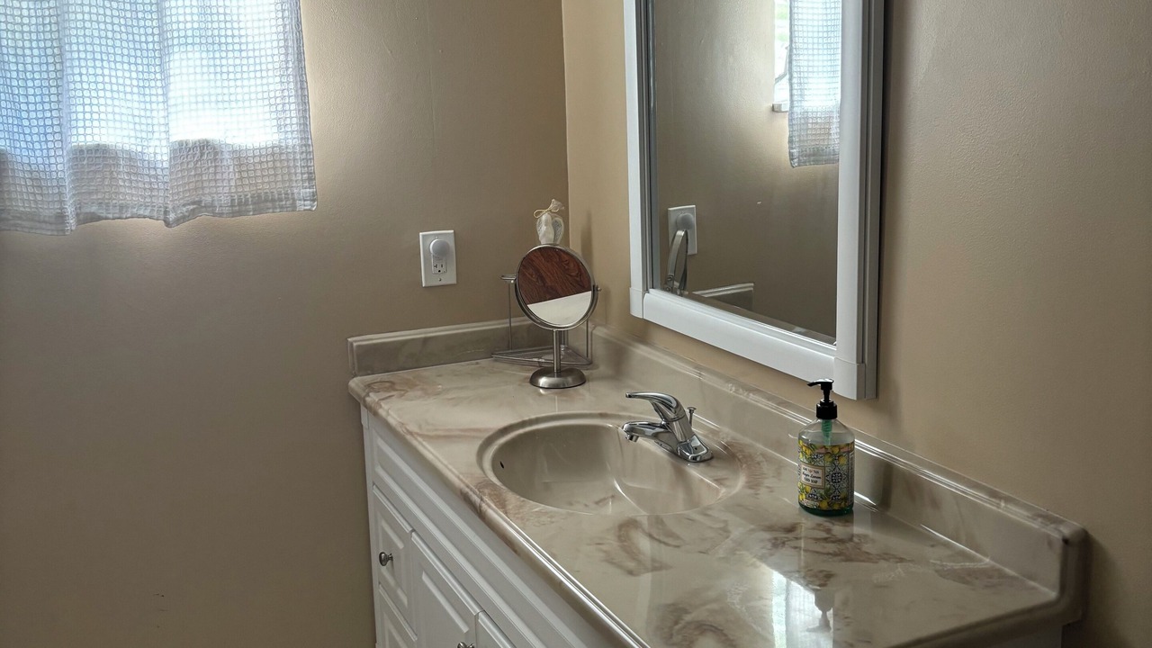 Photo of Bathroom in Palm River Estates