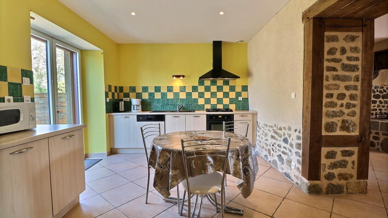 Photo of Kitchen in Tinteniac