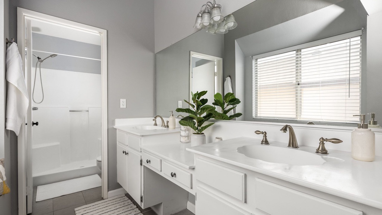 Photo of Bathroom in Santa Clarita