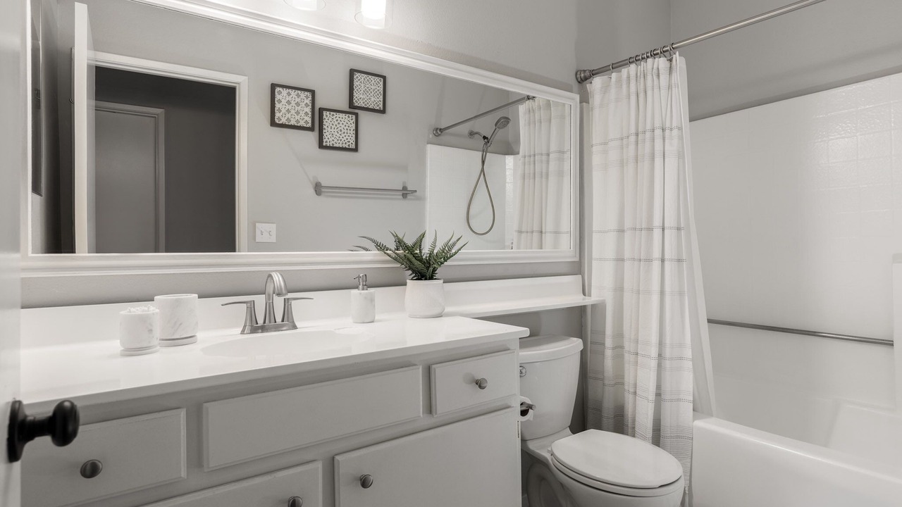 Photo of Bathroom in Santa Clarita