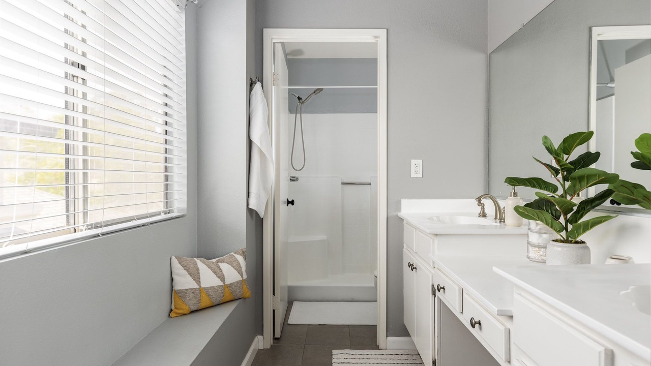 Photo of Bathroom in Santa Clarita