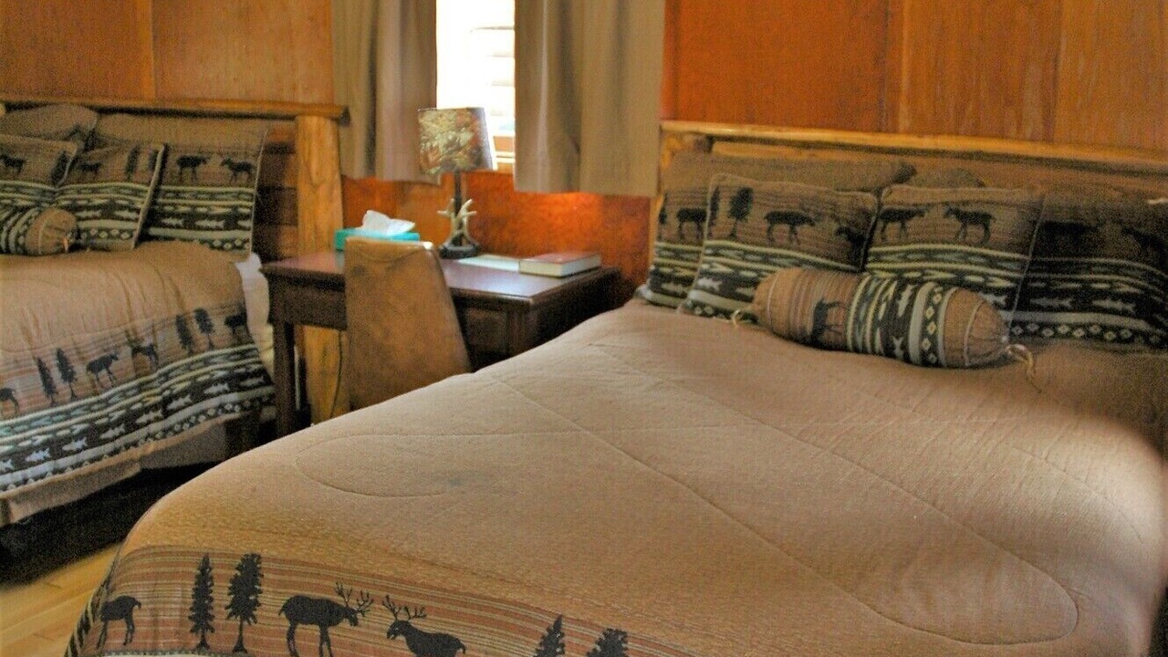 Photo of Bedroom in Cooper Landing