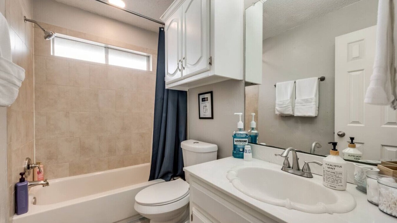 Photo of Bathroom in Rowlett