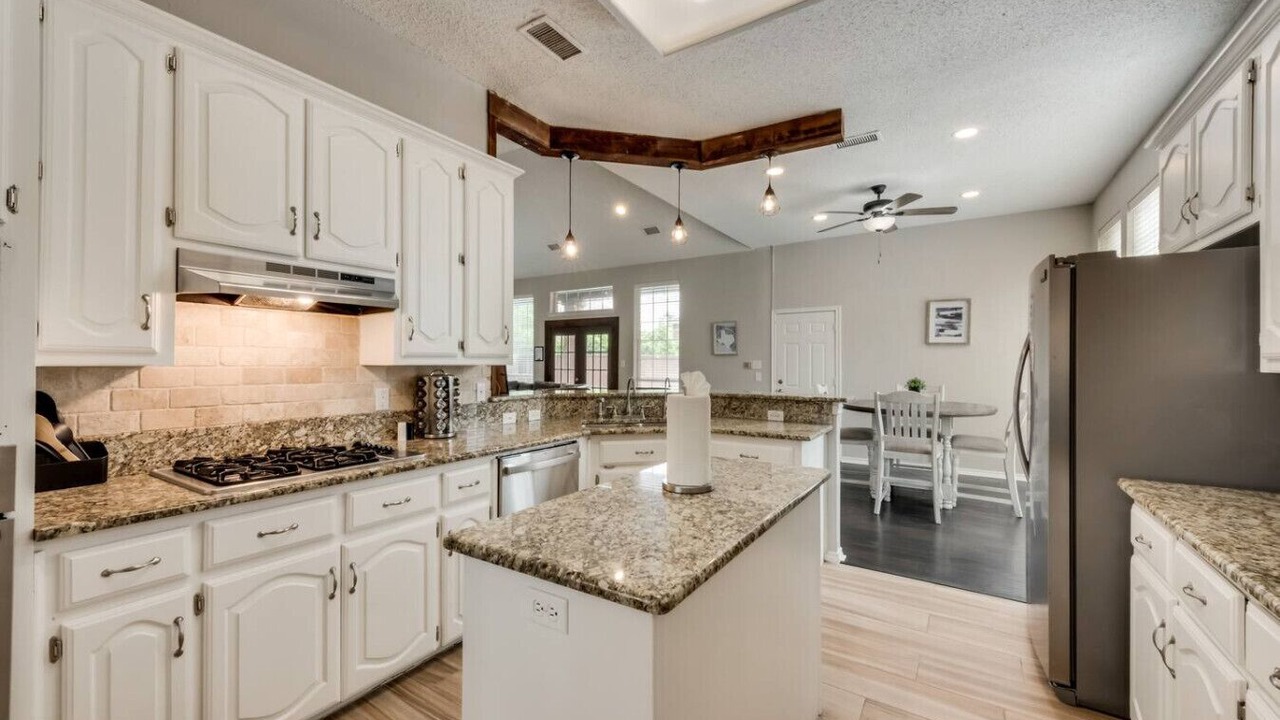 Photo of Kitchen in Rowlett