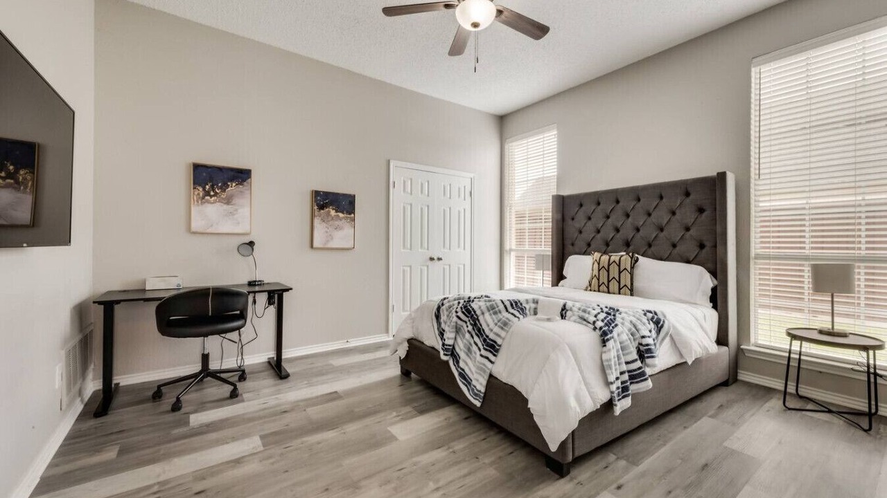 Photo of Bedroom in Rowlett