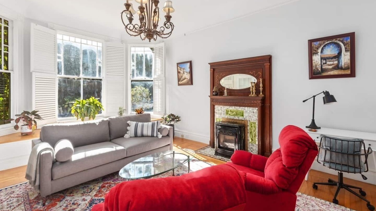 Photo of Livingroom in Haight-Ashbury