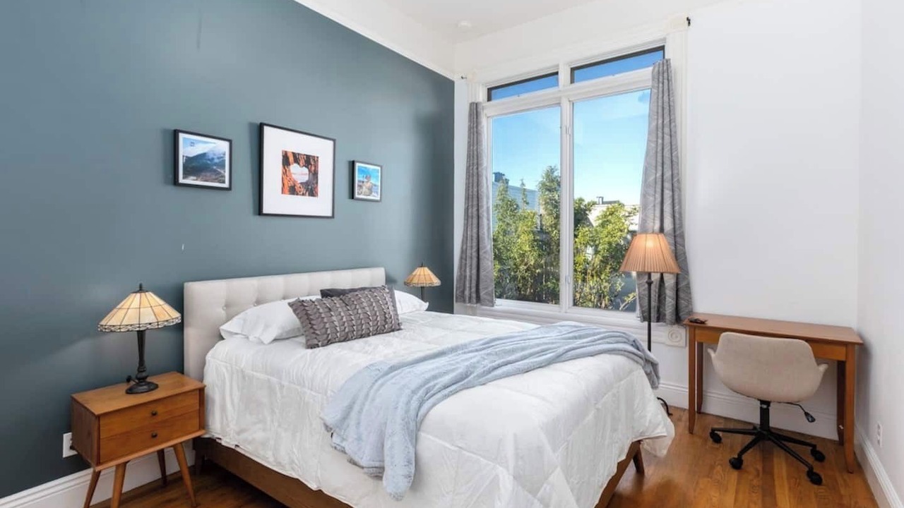 Photo of Others in Haight-Ashbury