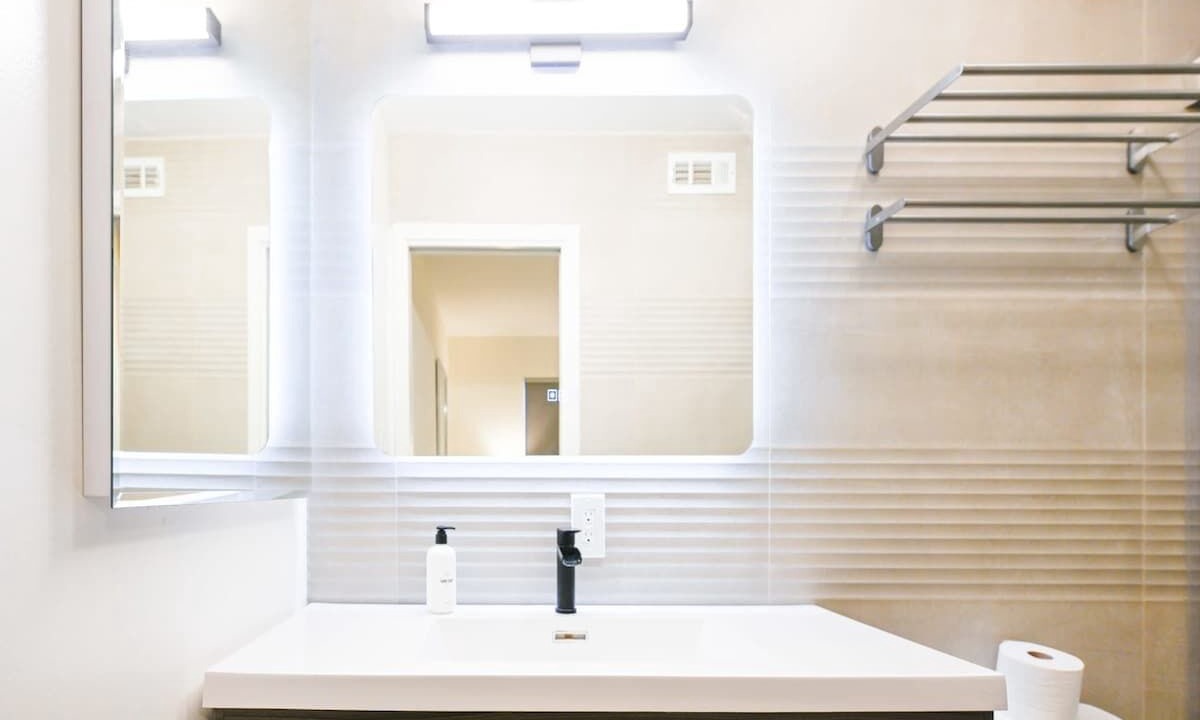 Photo of Bathroom in Sunnyvale West