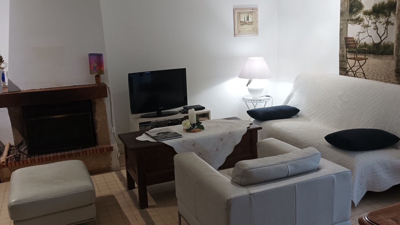 Photo of Livingroom in Payzac