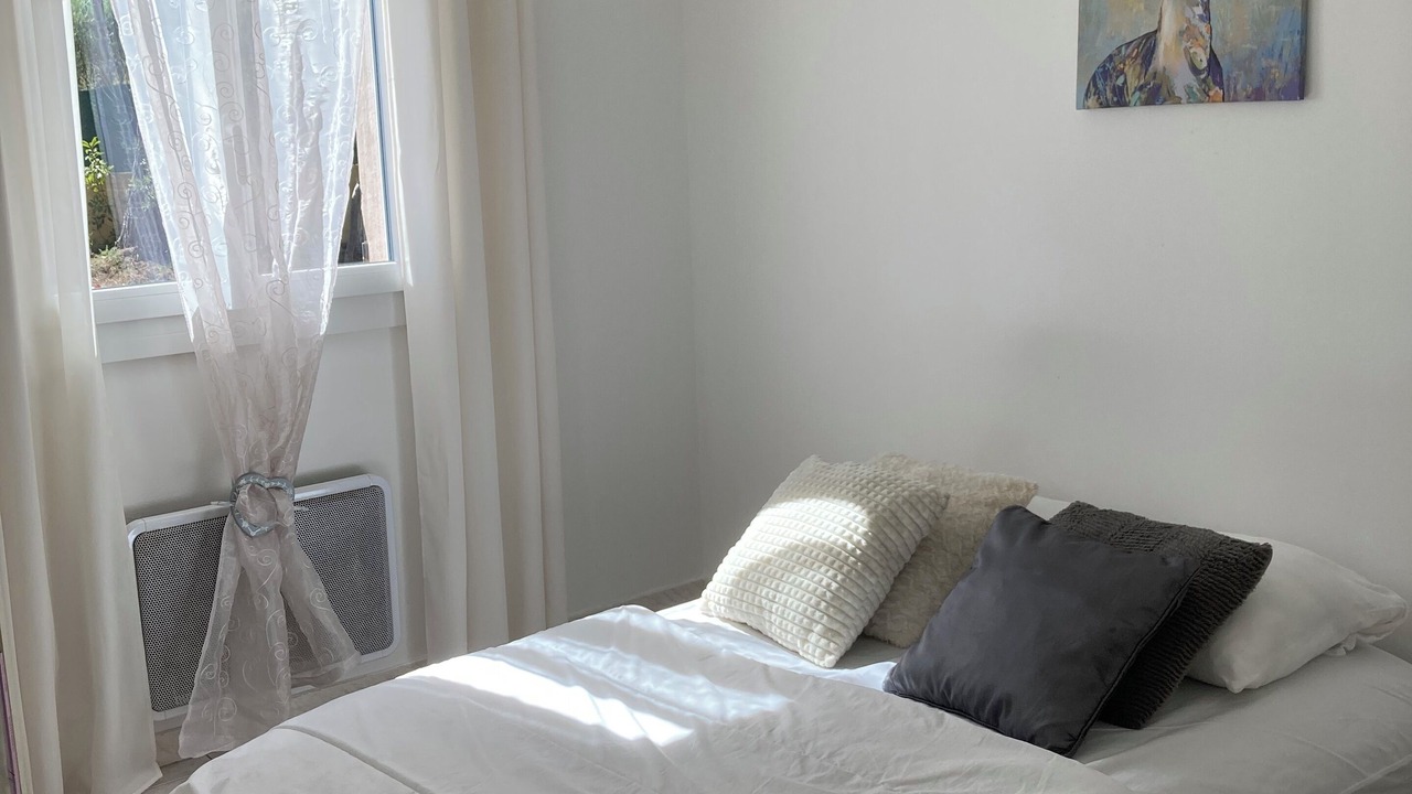 Photo of Bedroom in Salon-de-Provence