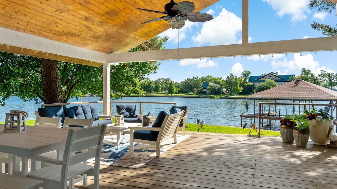 Photo of Outdoor in Enchanted Oaks