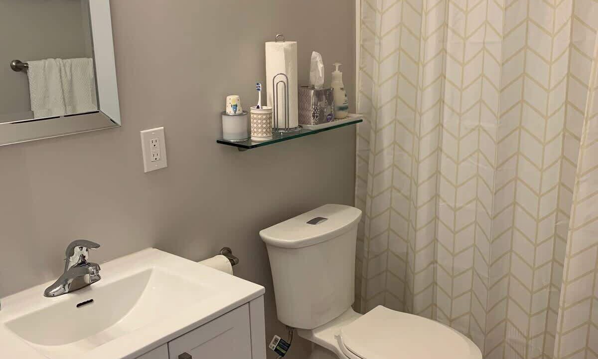 Photo of Bathroom in Georgina