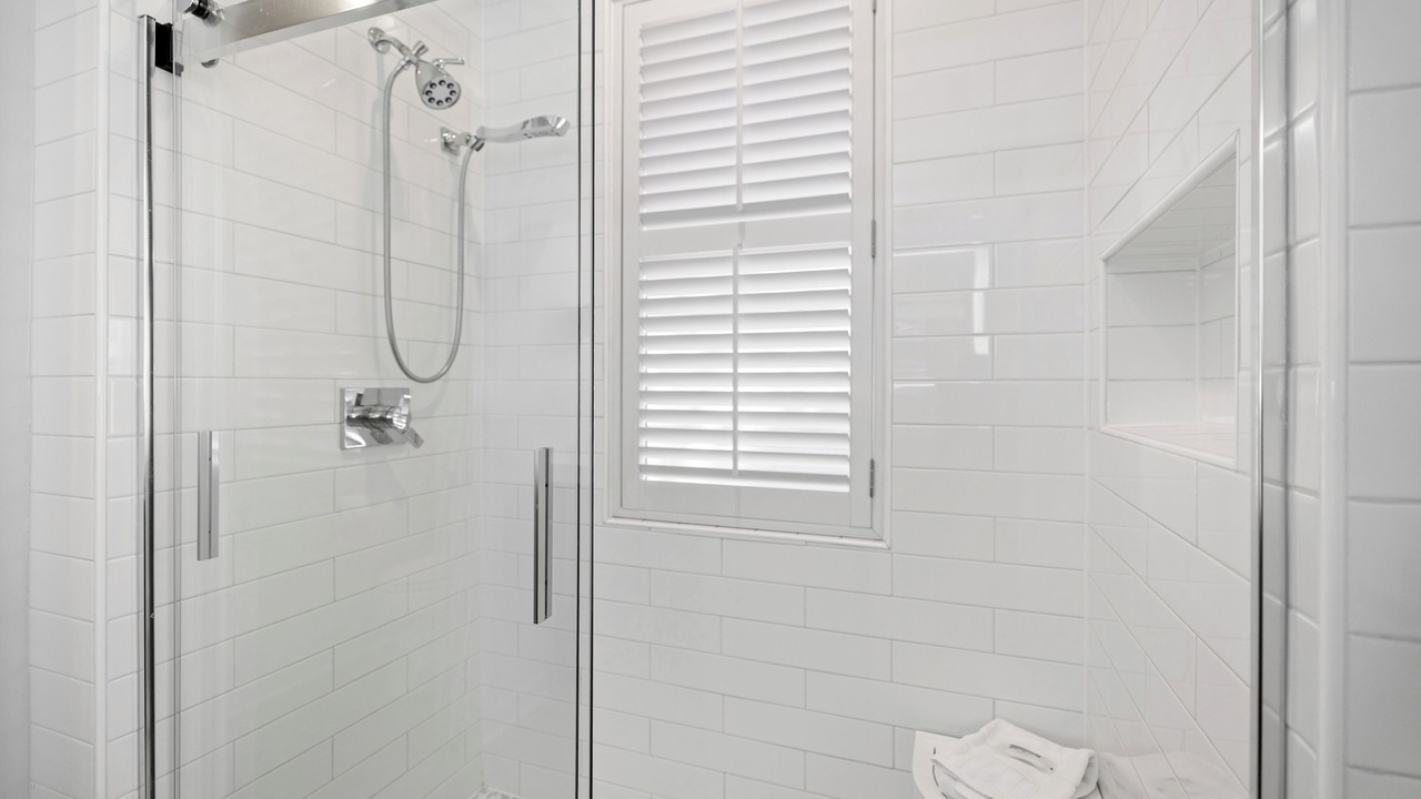 Photo of Bathroom in Laurel Grove