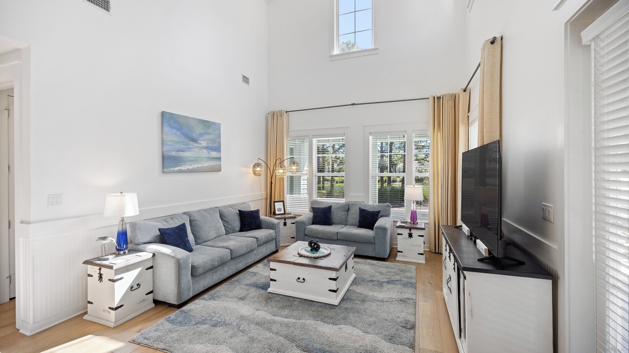 Photo of Livingroom in Laurel Grove