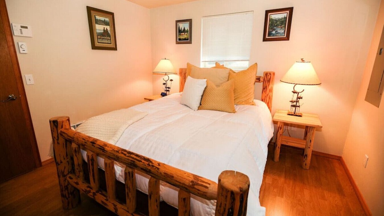 Photo of Bedroom in Port Angeles