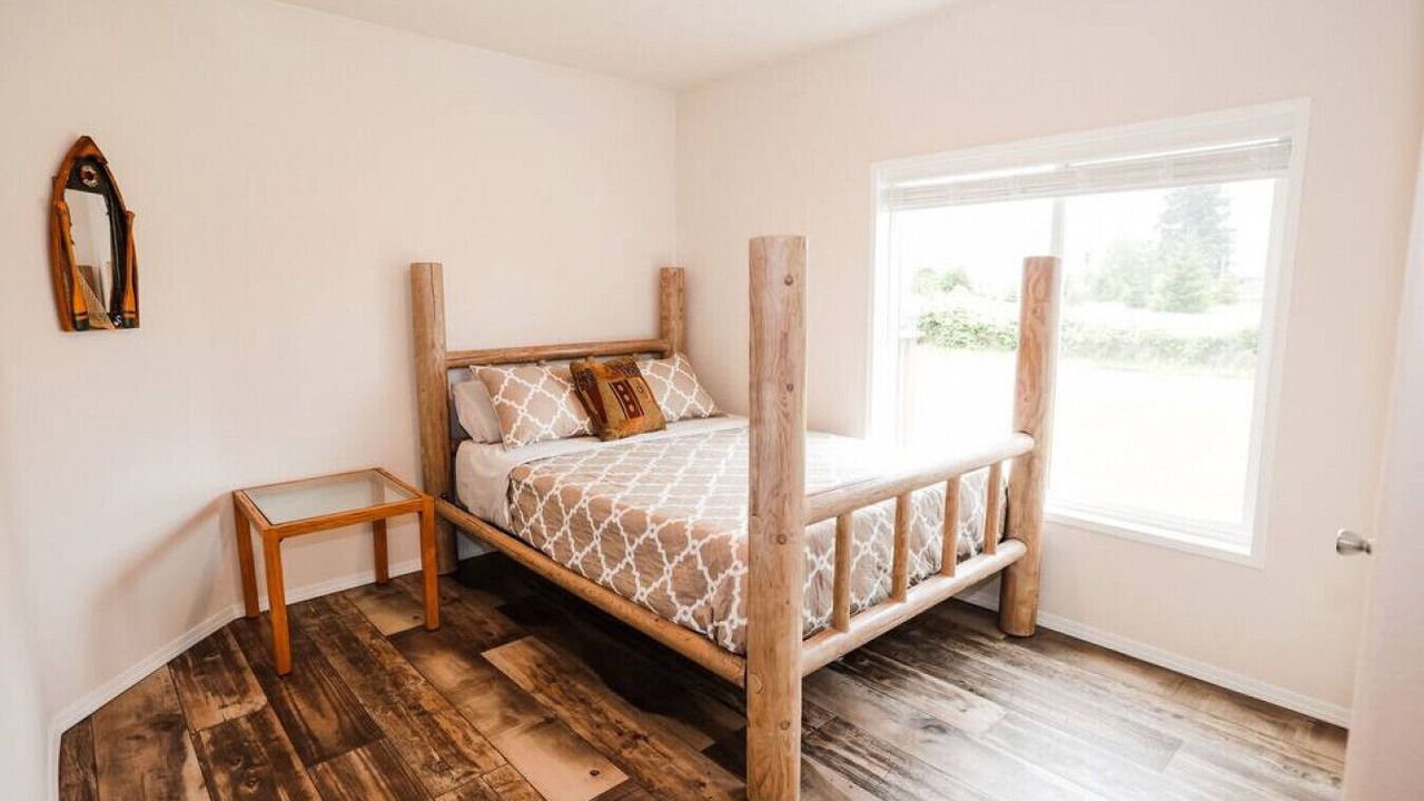 Photo of Others in Forks