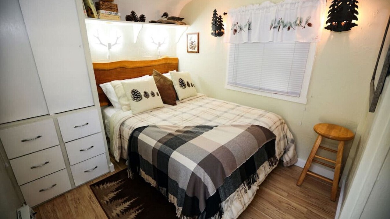 Photo of Bedroom in Brinnon