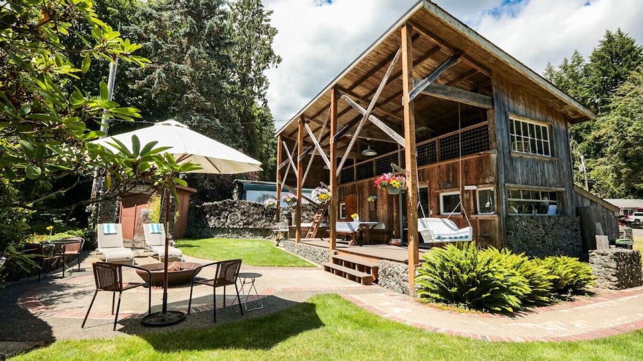 Photo of Patio Balcony in Brinnon