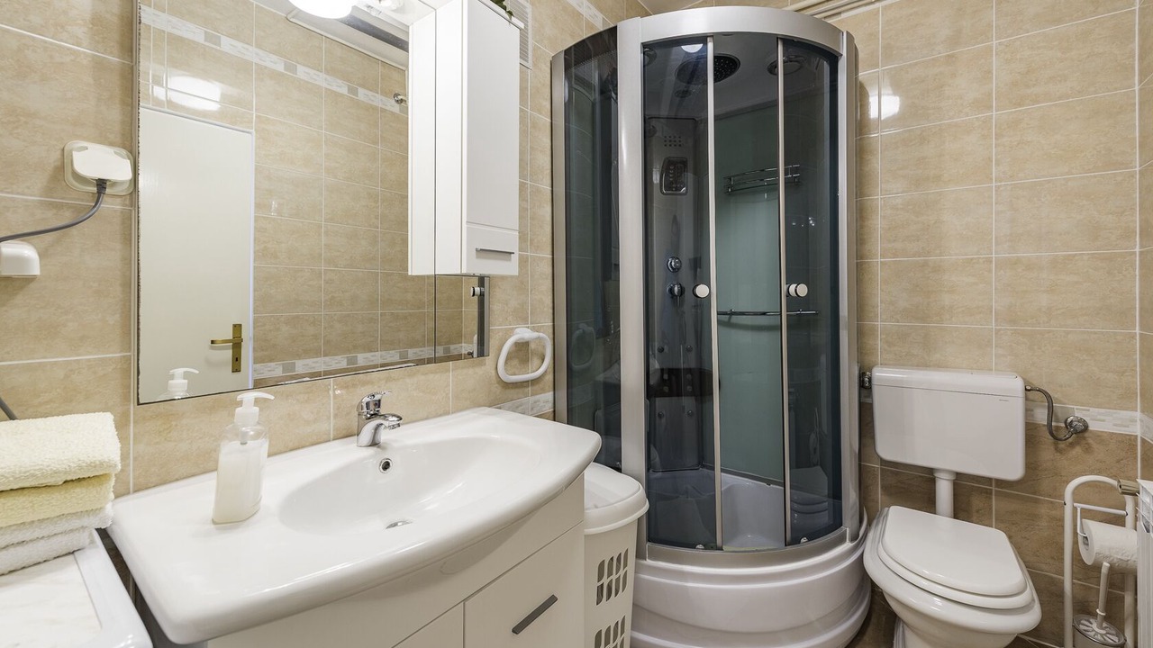 Photo of Bathroom in Tinjan