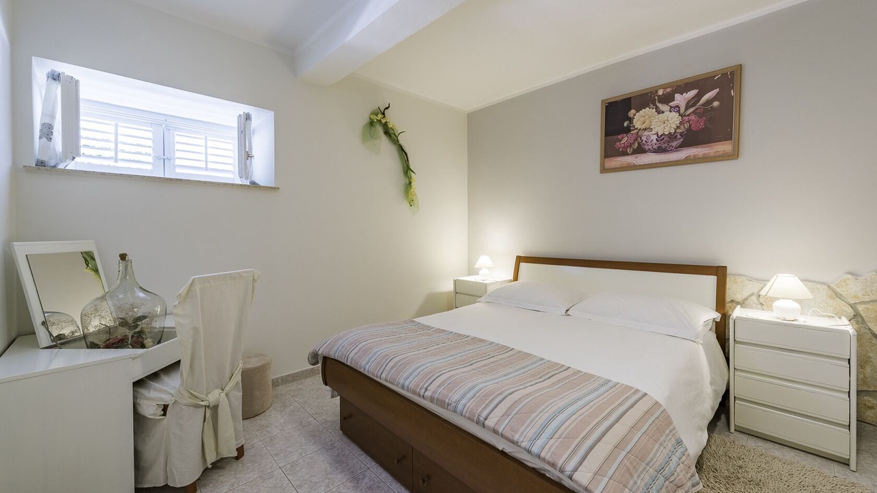 Photo of Bedroom in Tinjan