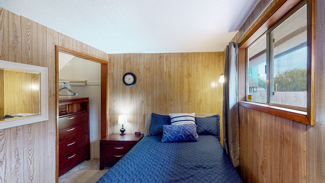 Photo of Bedroom in Grayland