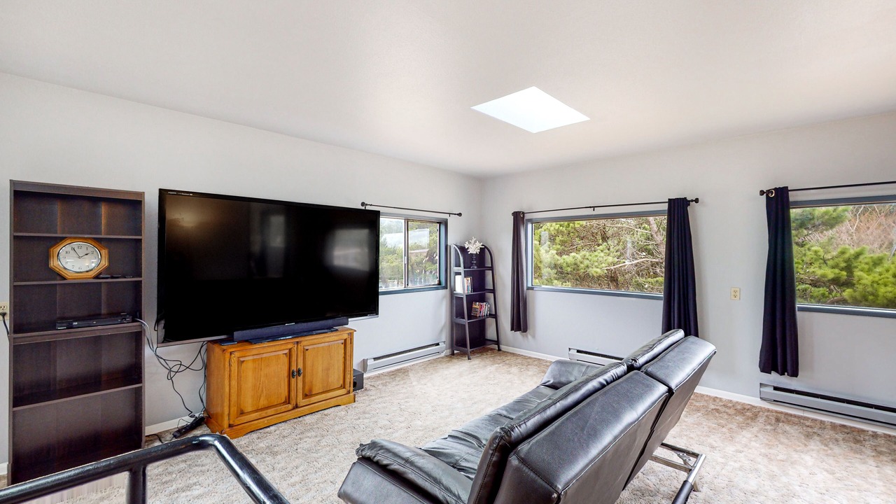 Photo of Livingroom in Grayland