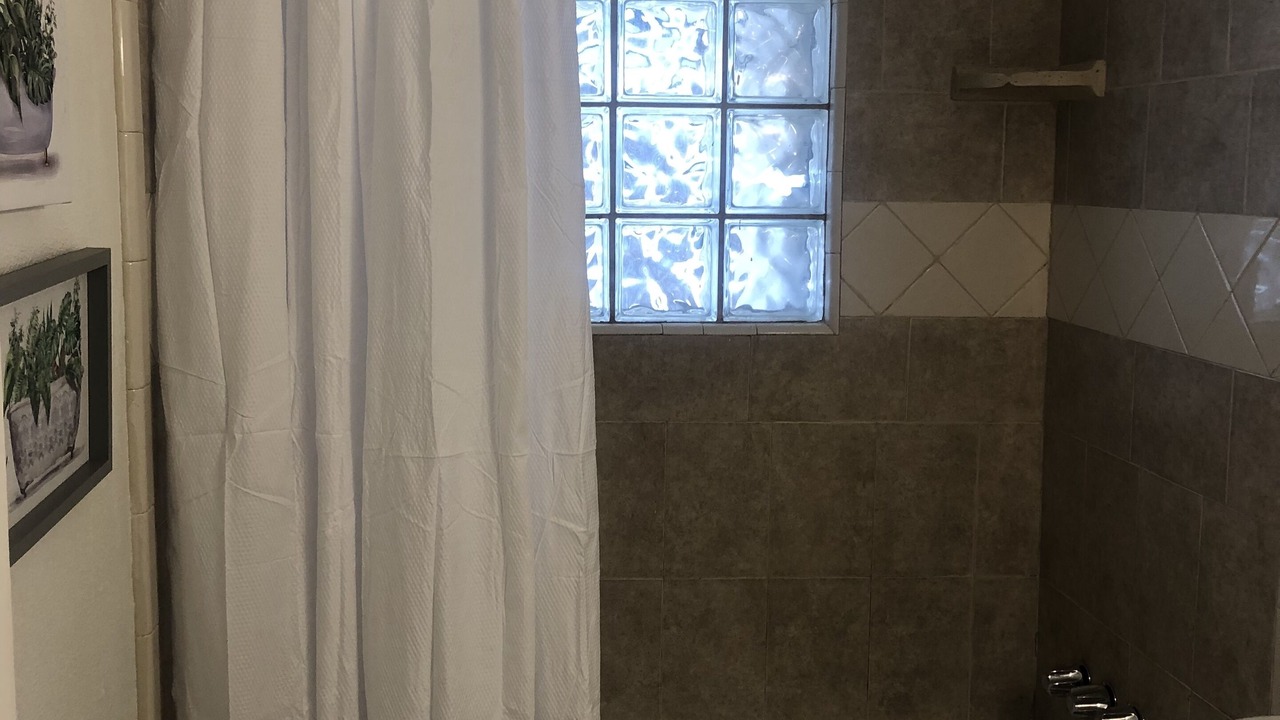 Photo of Bathroom in Tulare