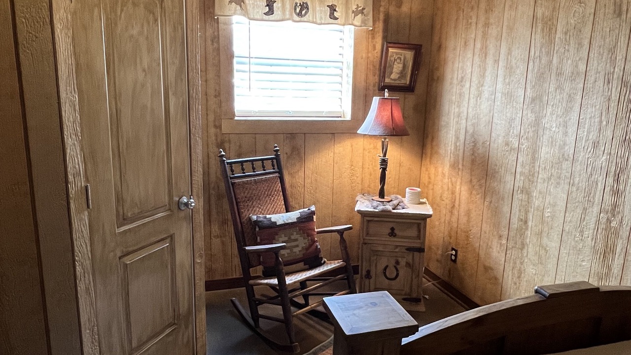 Photo of Bedroom in Tolar
