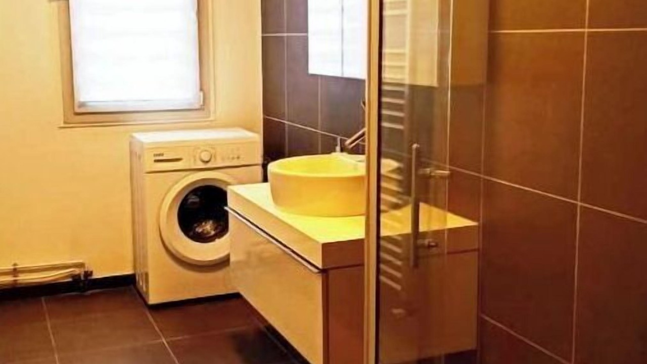 Photo of Bathroom in Limoux