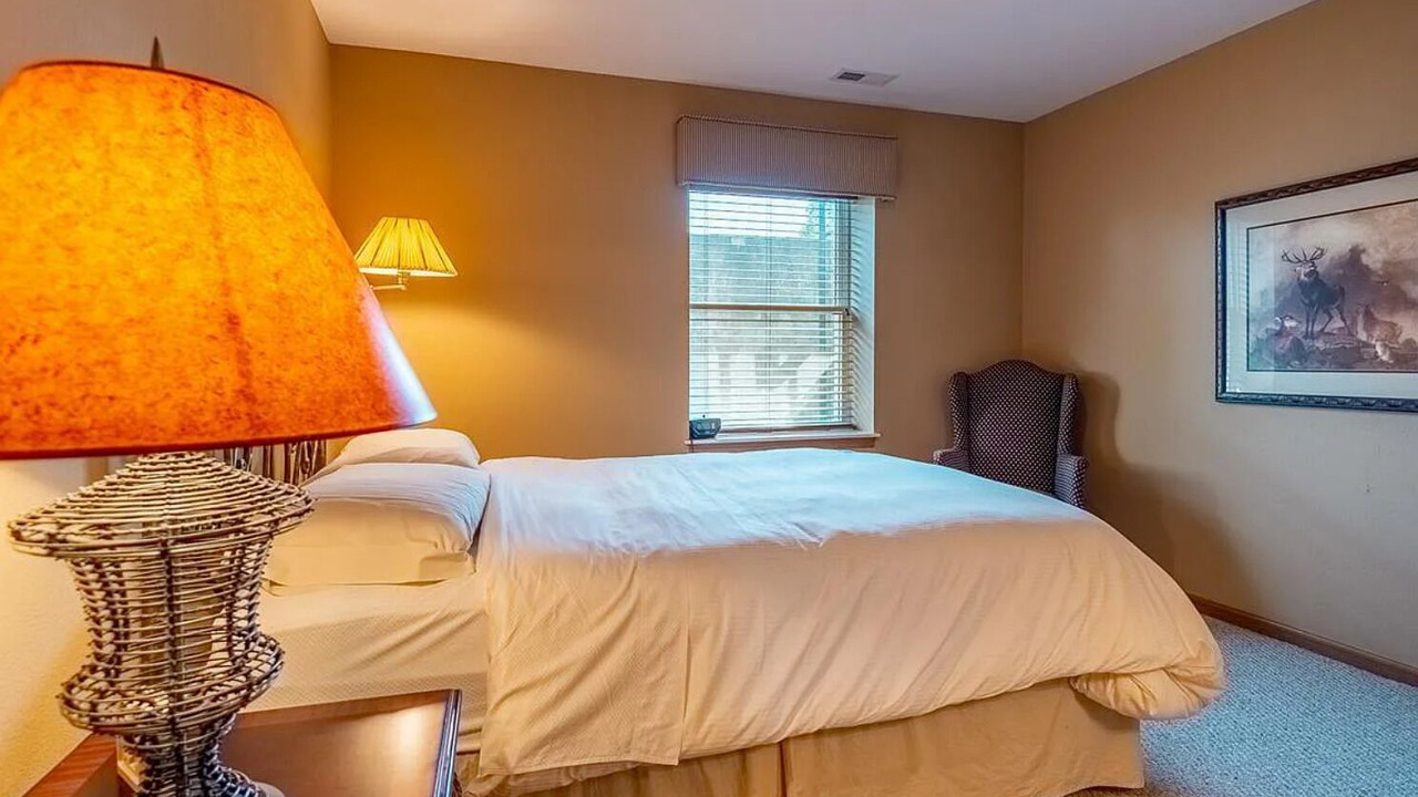Photo of Bedroom in Winfield