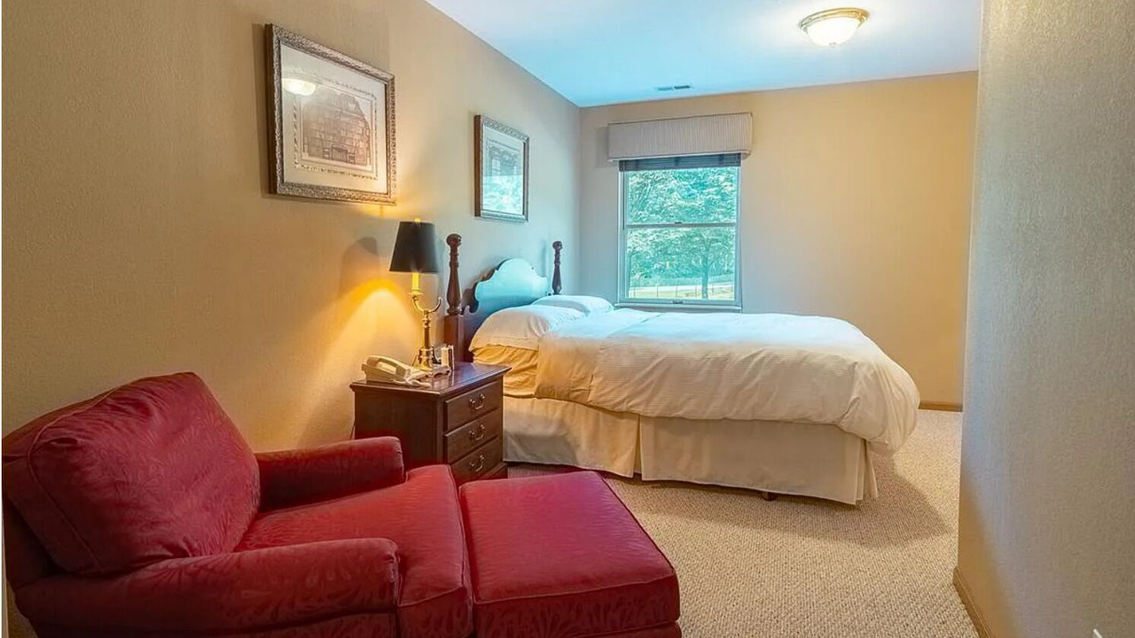 Photo of Bedroom in Winfield
