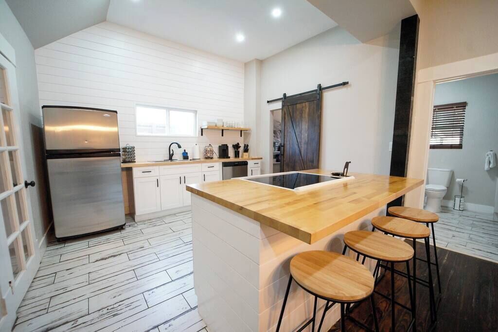 Photo of Kitchen in Midtown