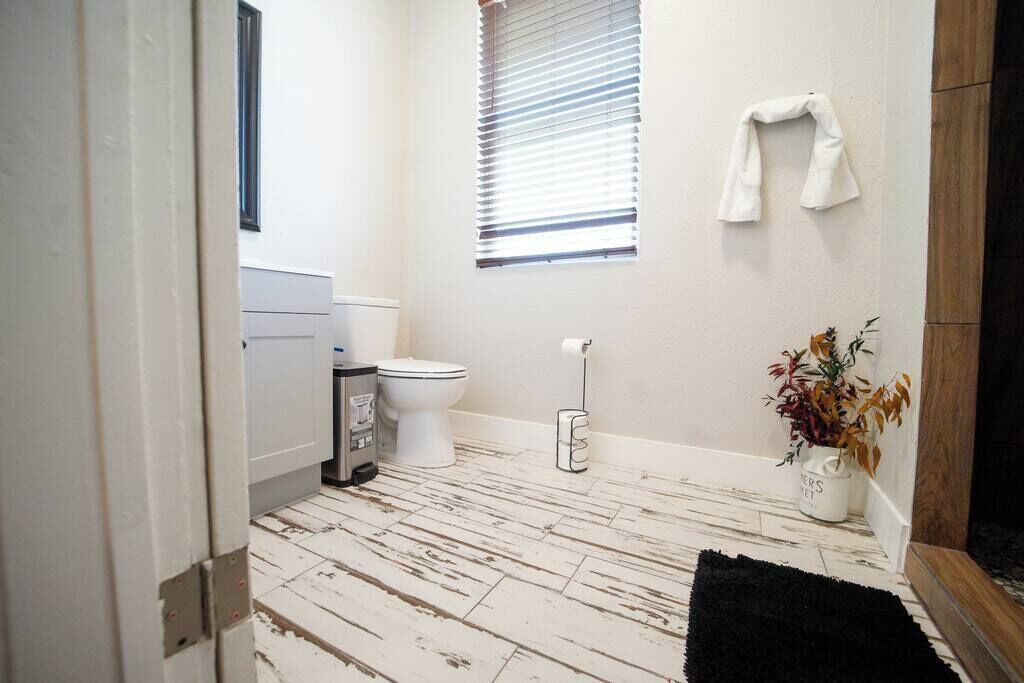 Photo of Bathroom in Midtown