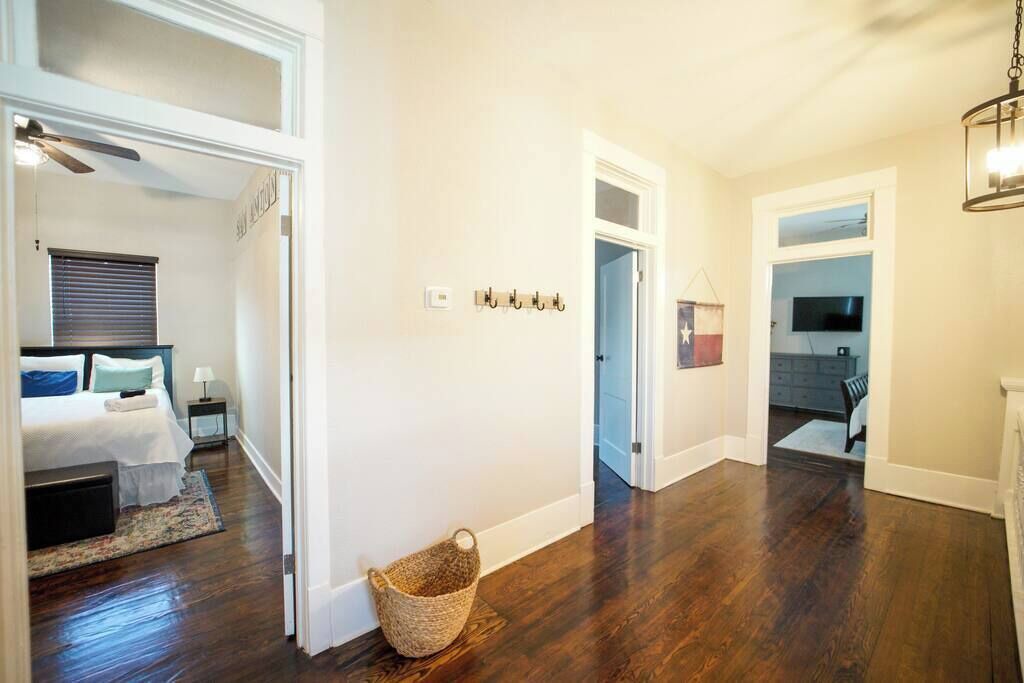 Photo of Bedroom in Midtown