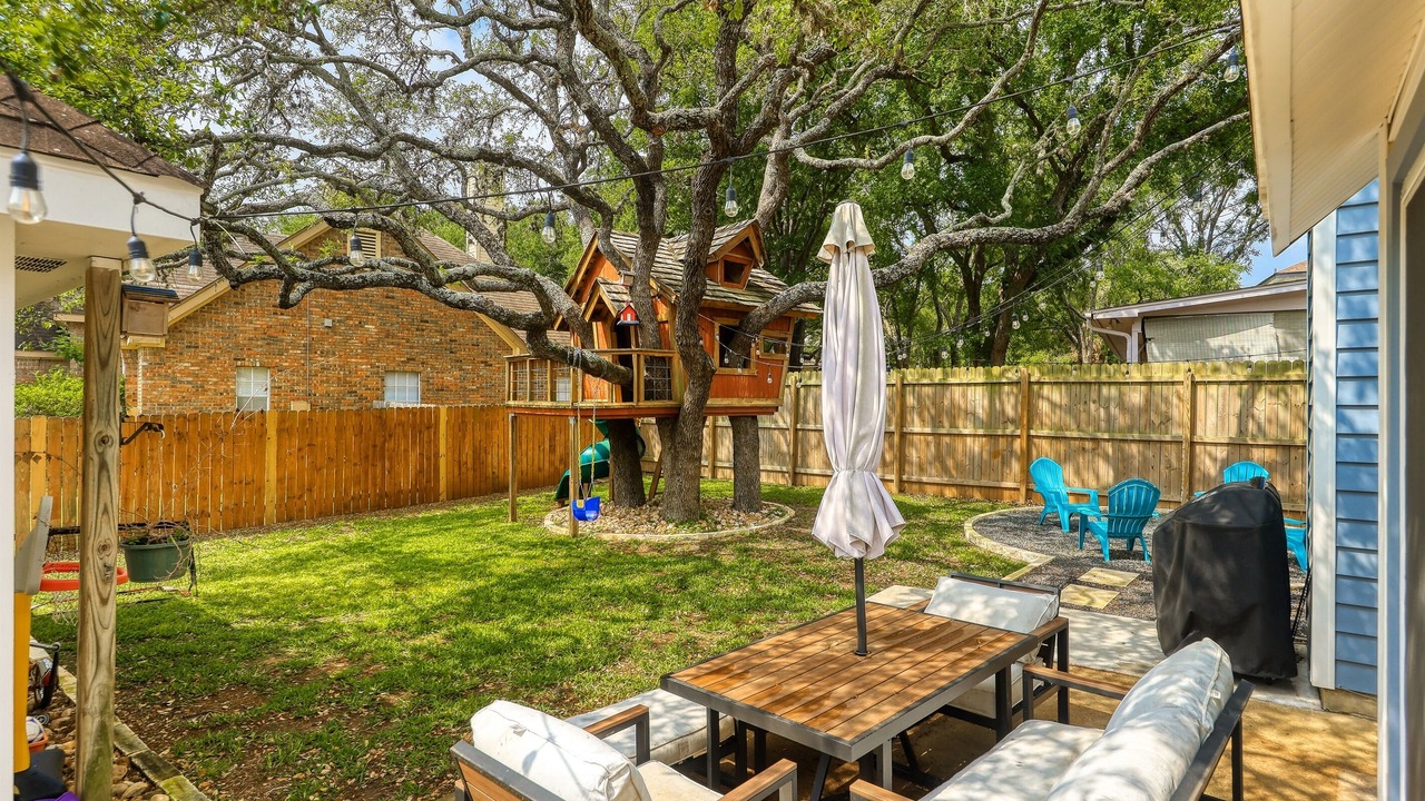 Photo of Outdoor in Shady Hollow