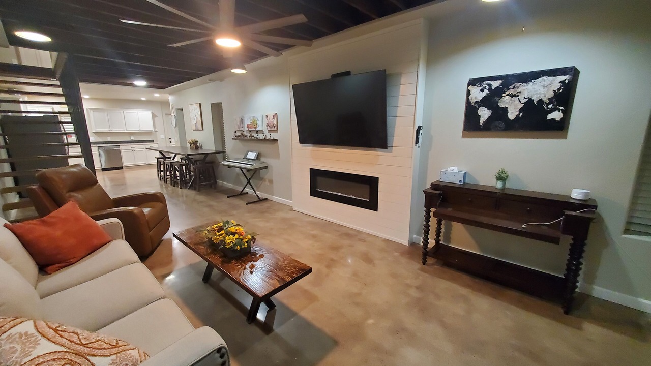 Photo of Livingroom in Owasso