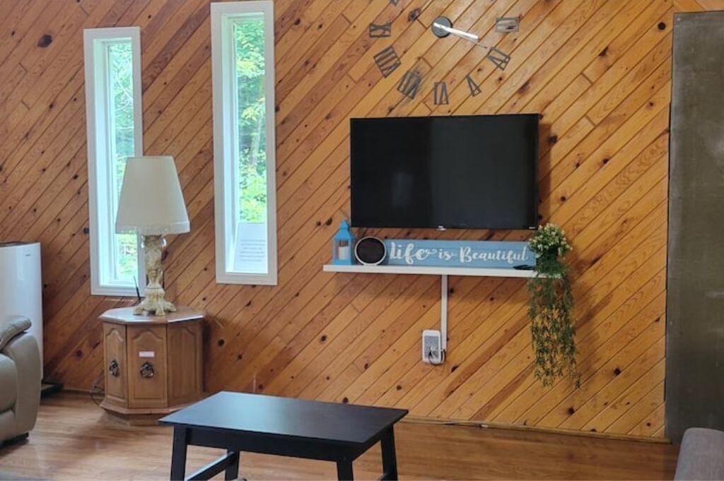 Photo of Livingroom in Hastings Highlands