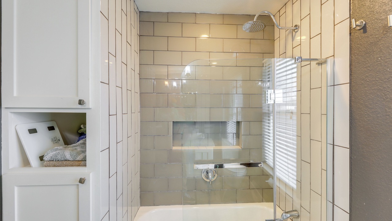 Photo of Bathroom in Govalle